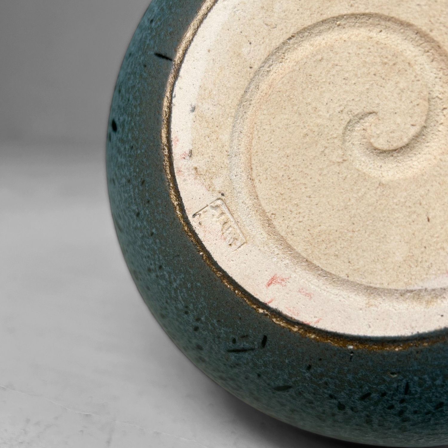 Ikebana Vaas – Miyake Shigemi, Shigaraki Ware, Japan jaren ’80