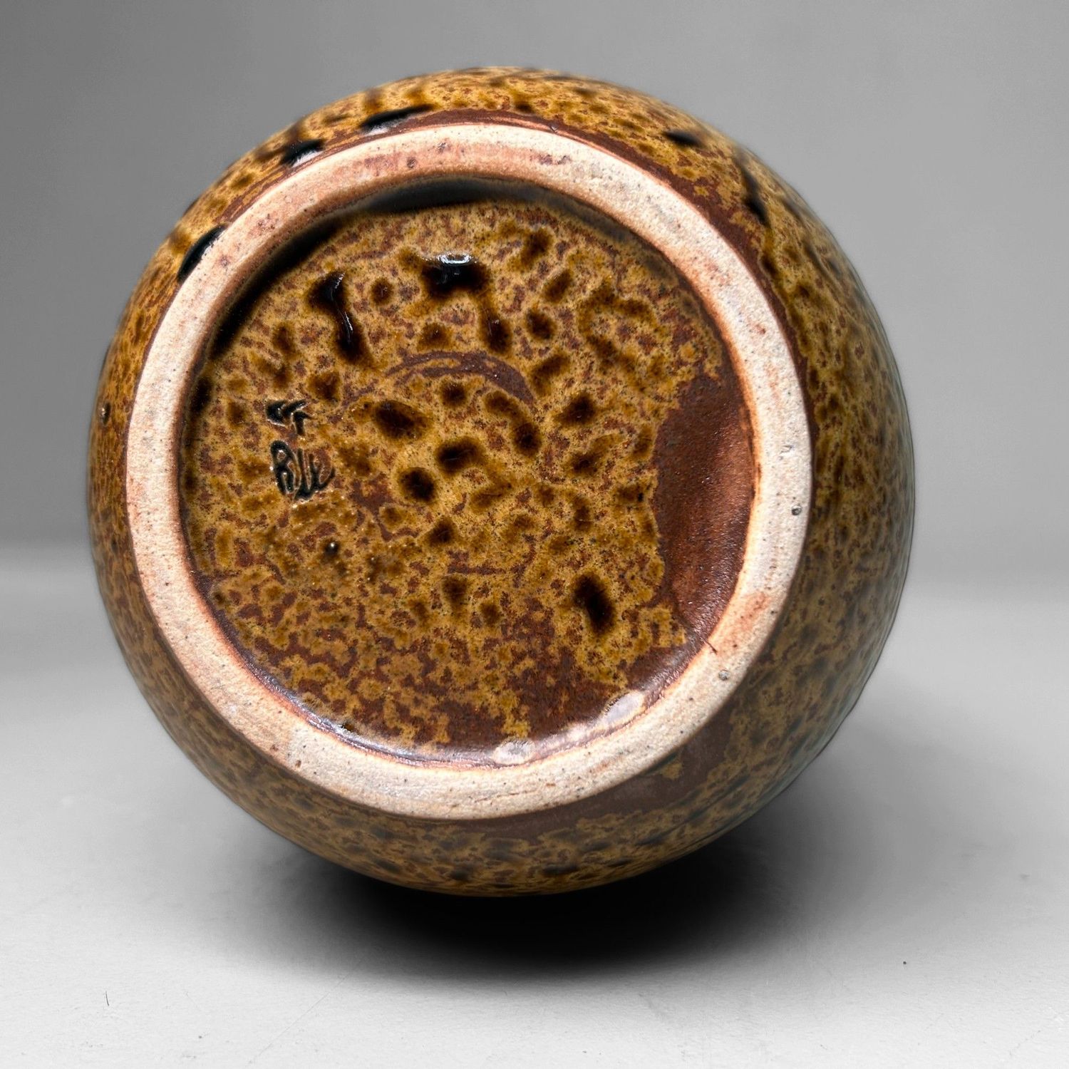 Authentic Shigaraki-yaki Ikebana Vase by Akiyama, 1970s.