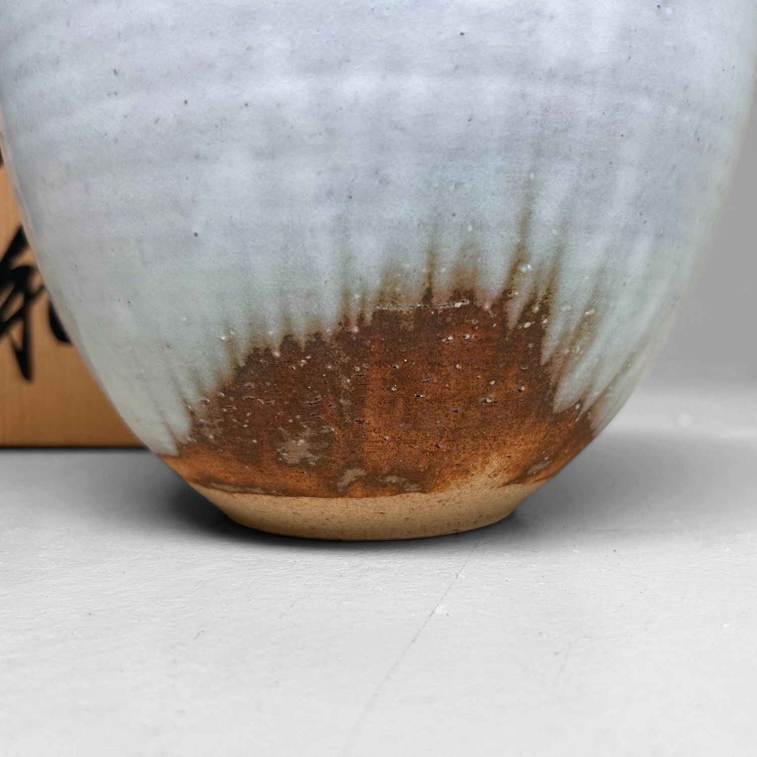 Minimalist Hagi-yaki Ikebana Vase, Tsubaki Kiln, 1970s.