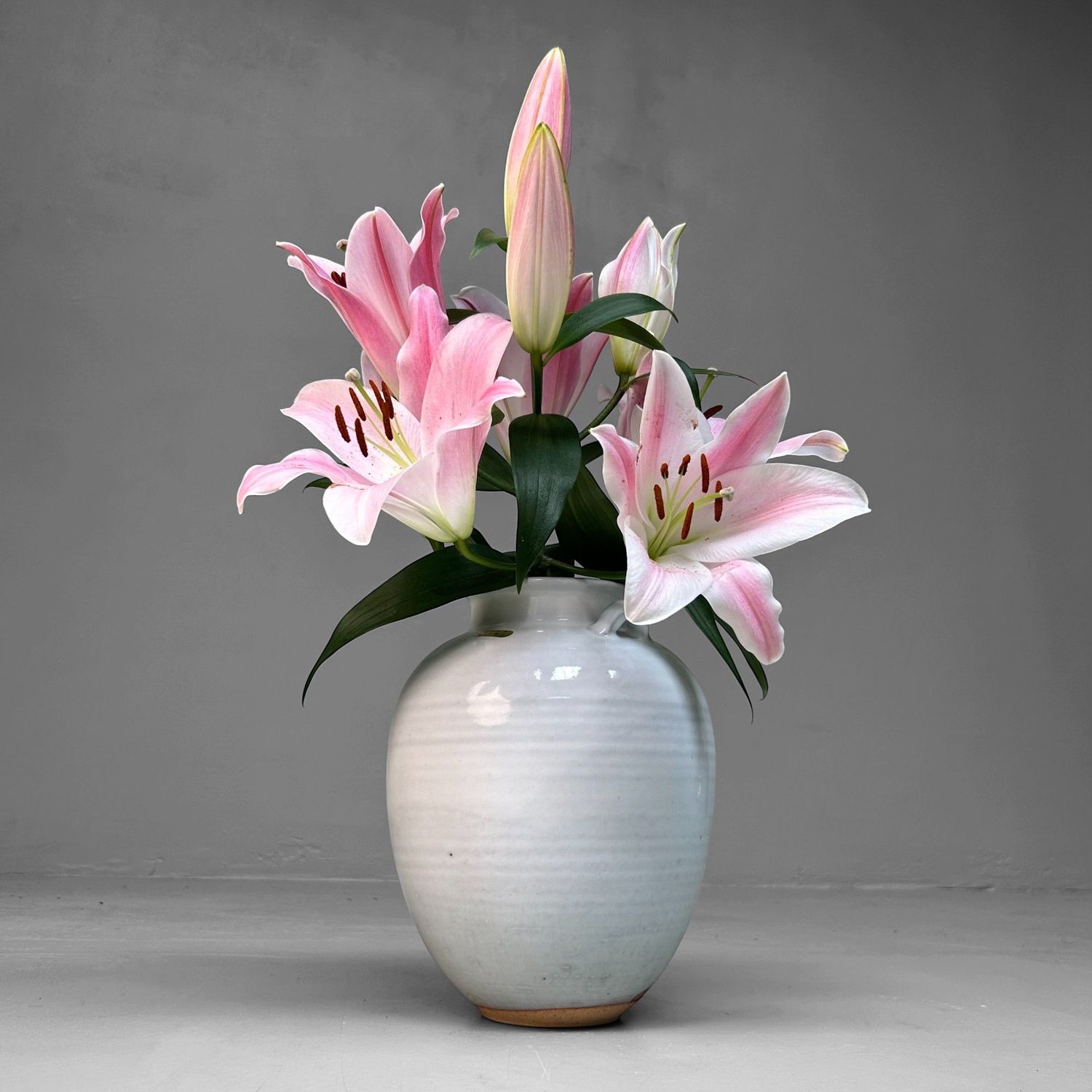 Minimalist Hagi-yaki Ikebana Vase, Tsubaki Kiln, 1970s.
