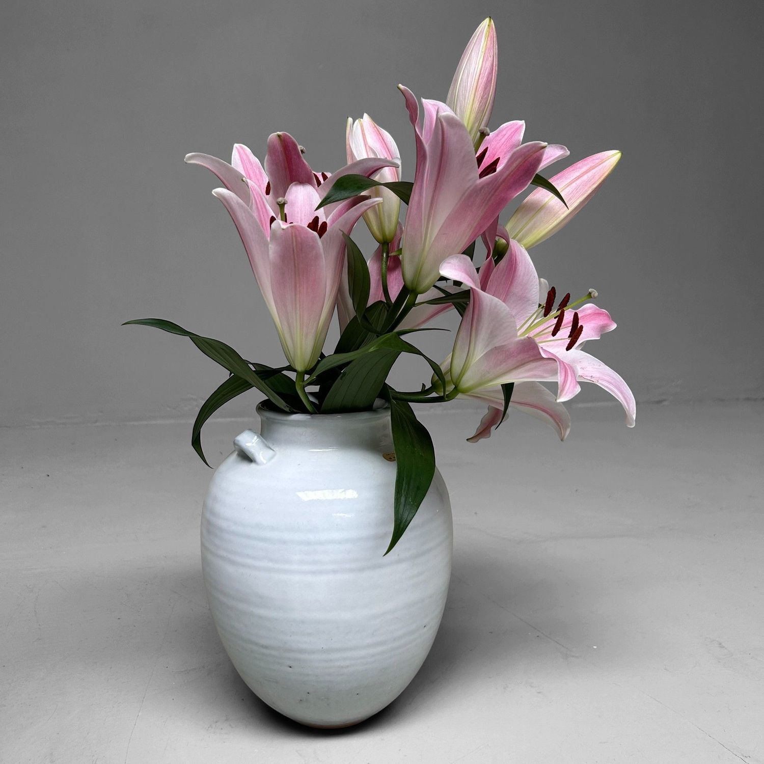 Minimalist Hagi-yaki Ikebana Vase, Tsubaki Kiln, 1970s.