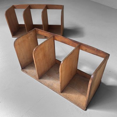 Set Houten Japanse Boekenstaanders – jaren '40.