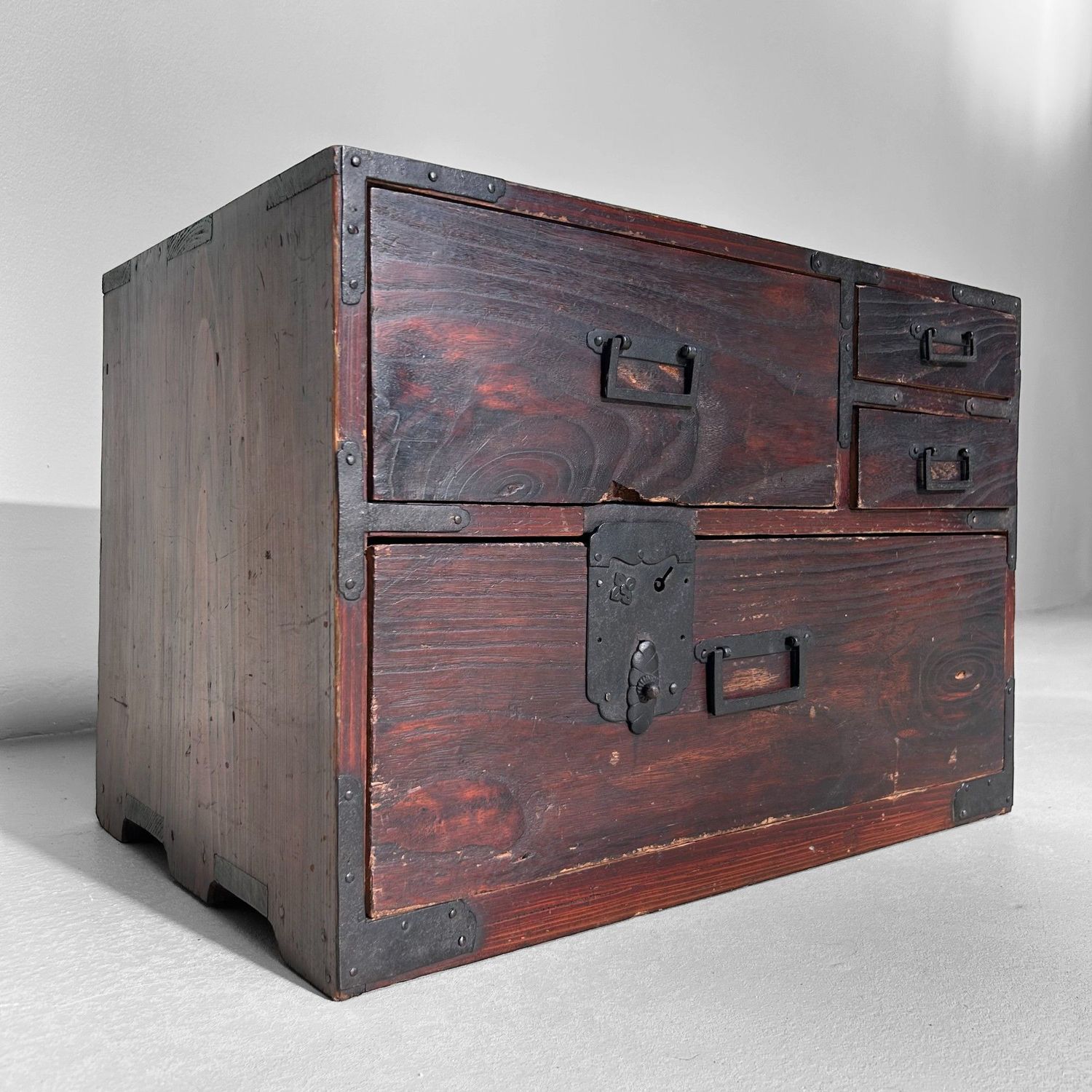 Meiji Era Minimalist Display Cabinet with Drawers, Japanese Tansu Storage Piece