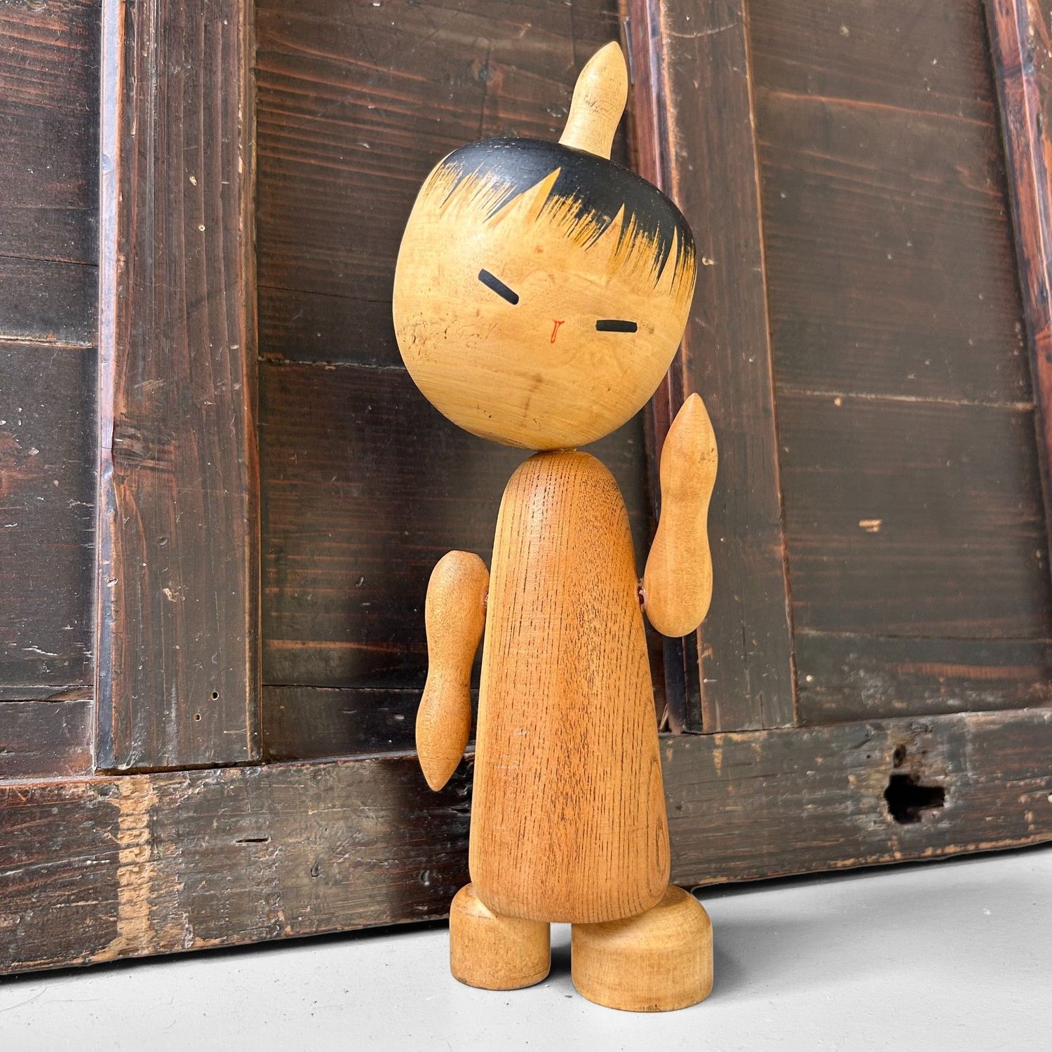Zeldzame Kokeshi-pop “Tsuioku” van Hideo Ishihara – Creatieve Stijl