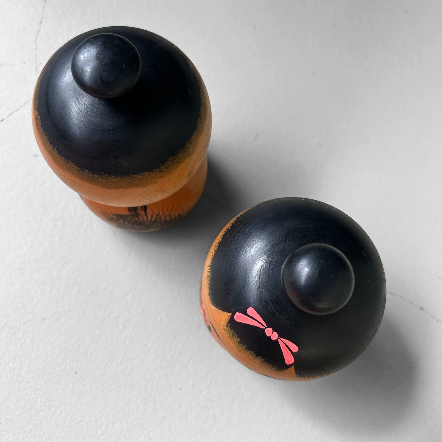 Rare Pair of Creative Kokeshi “Sho Chiku Bai” by Sato Kouson. Rare Pair of Creative Kokeshi “Sho Chiku Bai” by Sato Kouson.