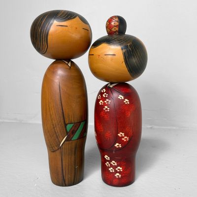 ​Vintage Sosaku Kokeshi Couple – Usaburo (ca. 1970s)