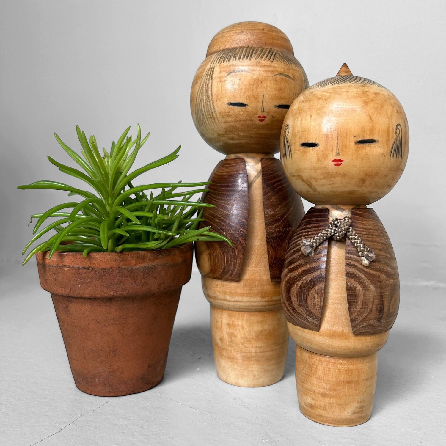 ​Vintage Sosaku Kokeshi Couple – Miyashita Hajime (ca. 1970s)