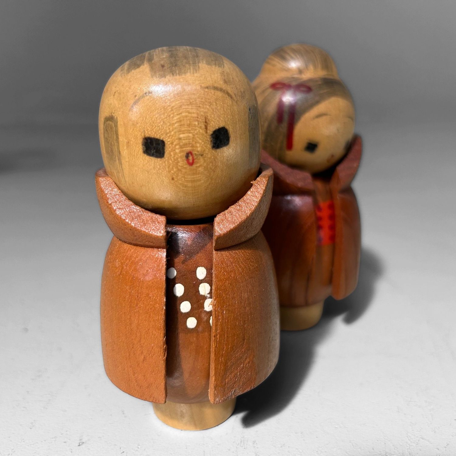 Vintage Kawaii Kokeshi Koppel, Japan, jaren '70 Vintage Kawaii Kokeshi Koppel, Japan, jaren '70