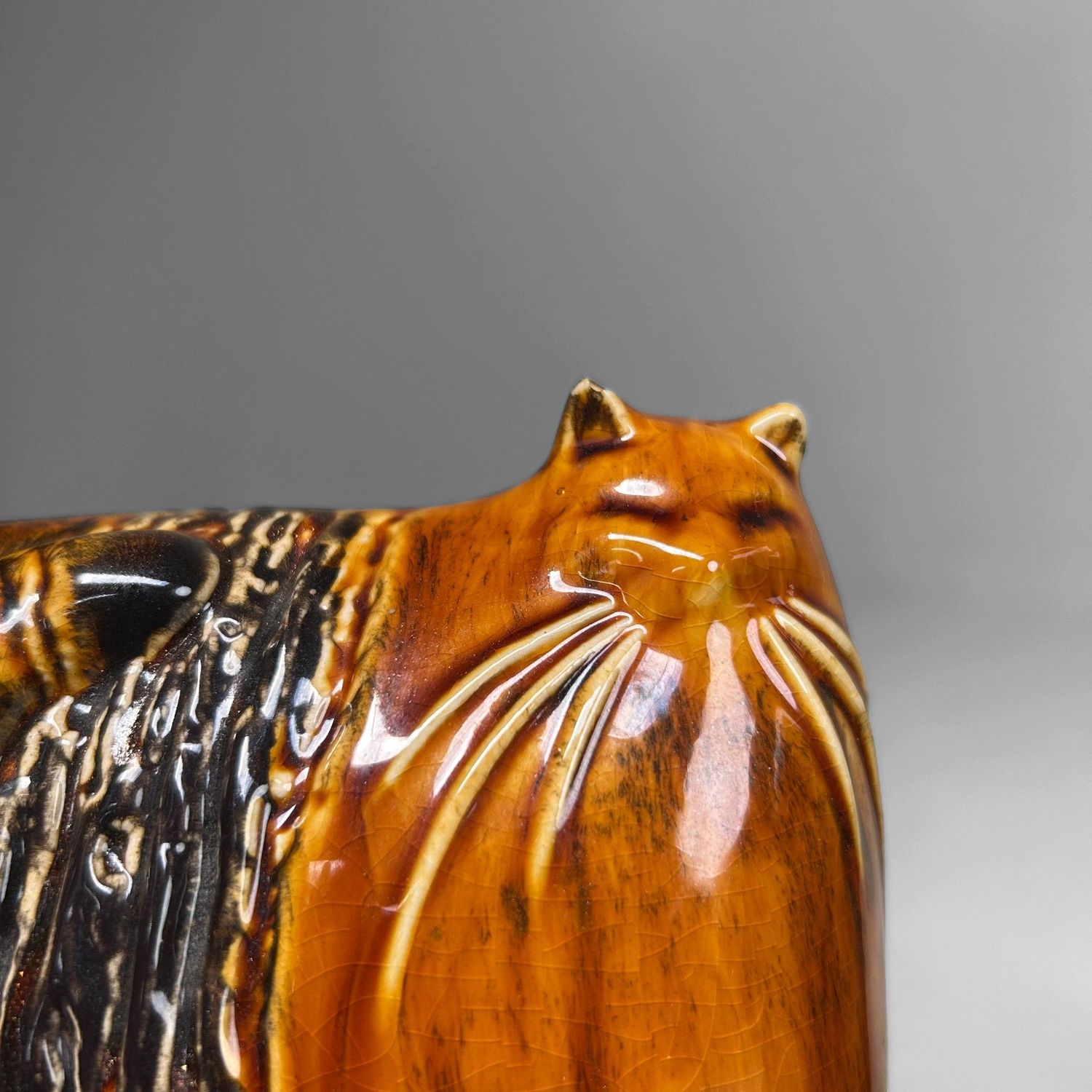 Vintage Ceramic Cat Duo – English, 1970s