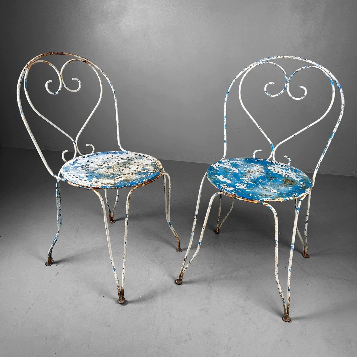 French Vintage Garden Set – 1950s/60s – 8 Chairs + Table + Side Table