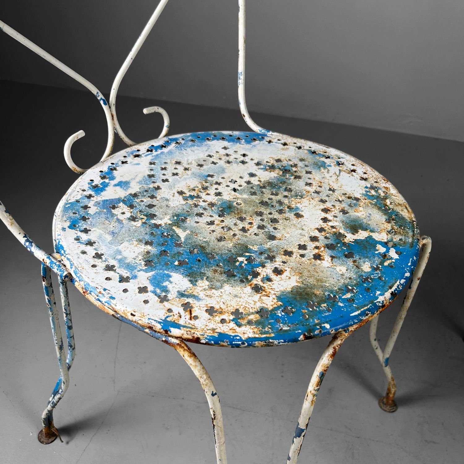 French Vintage Garden Set – 1950s/60s – 8 Chairs + Table + Side Table