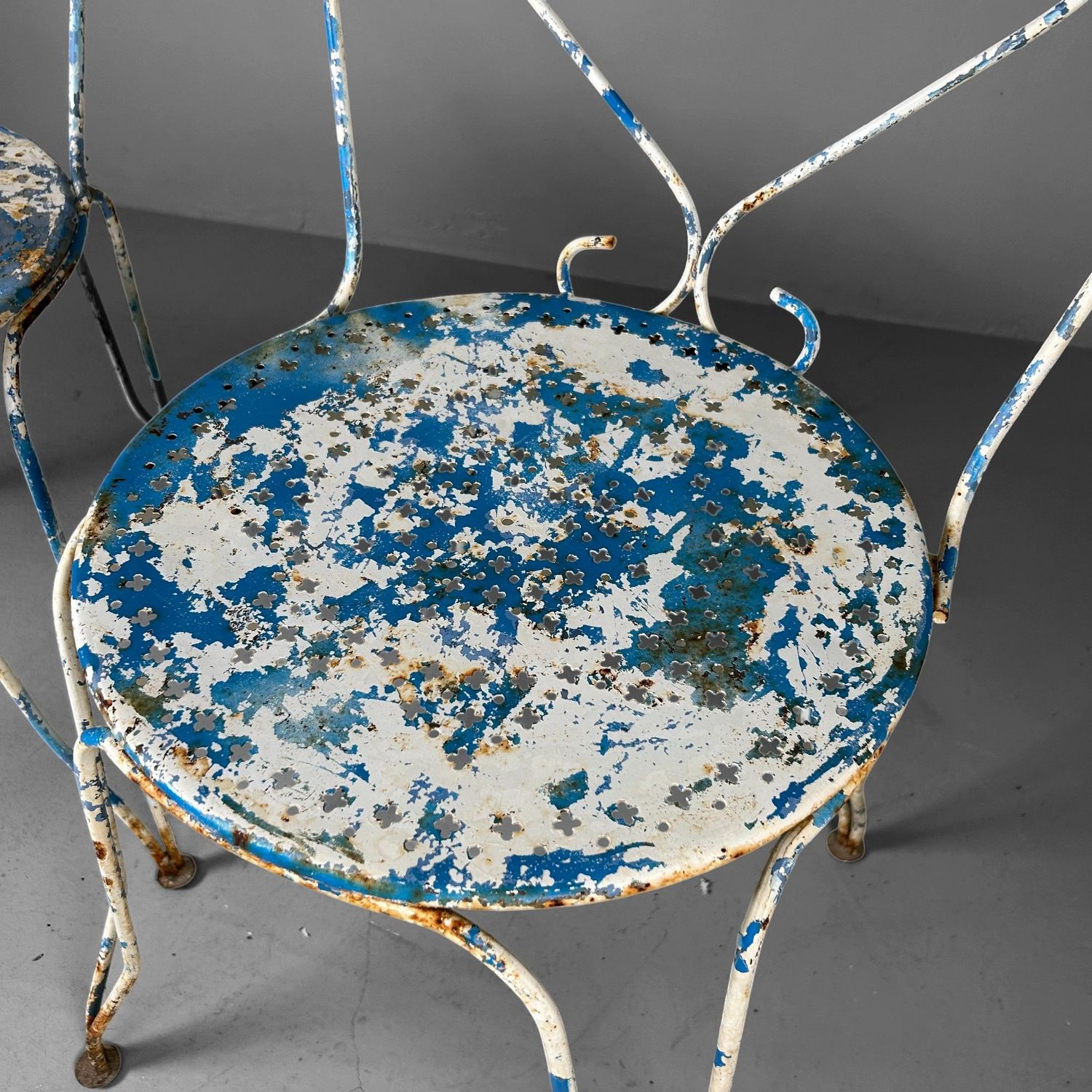 French Vintage Garden Set – 1950s/60s – 8 Chairs + Table + Side Table