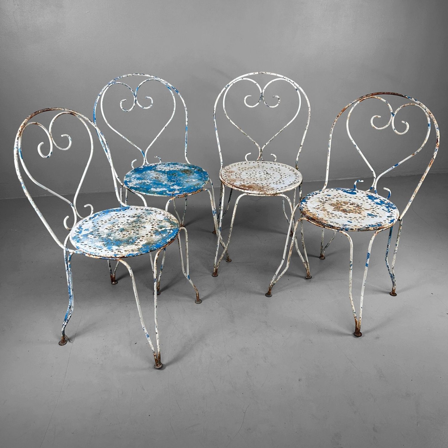 French Vintage Garden Set – 1950s/60s – 8 Chairs + Table + Side Table