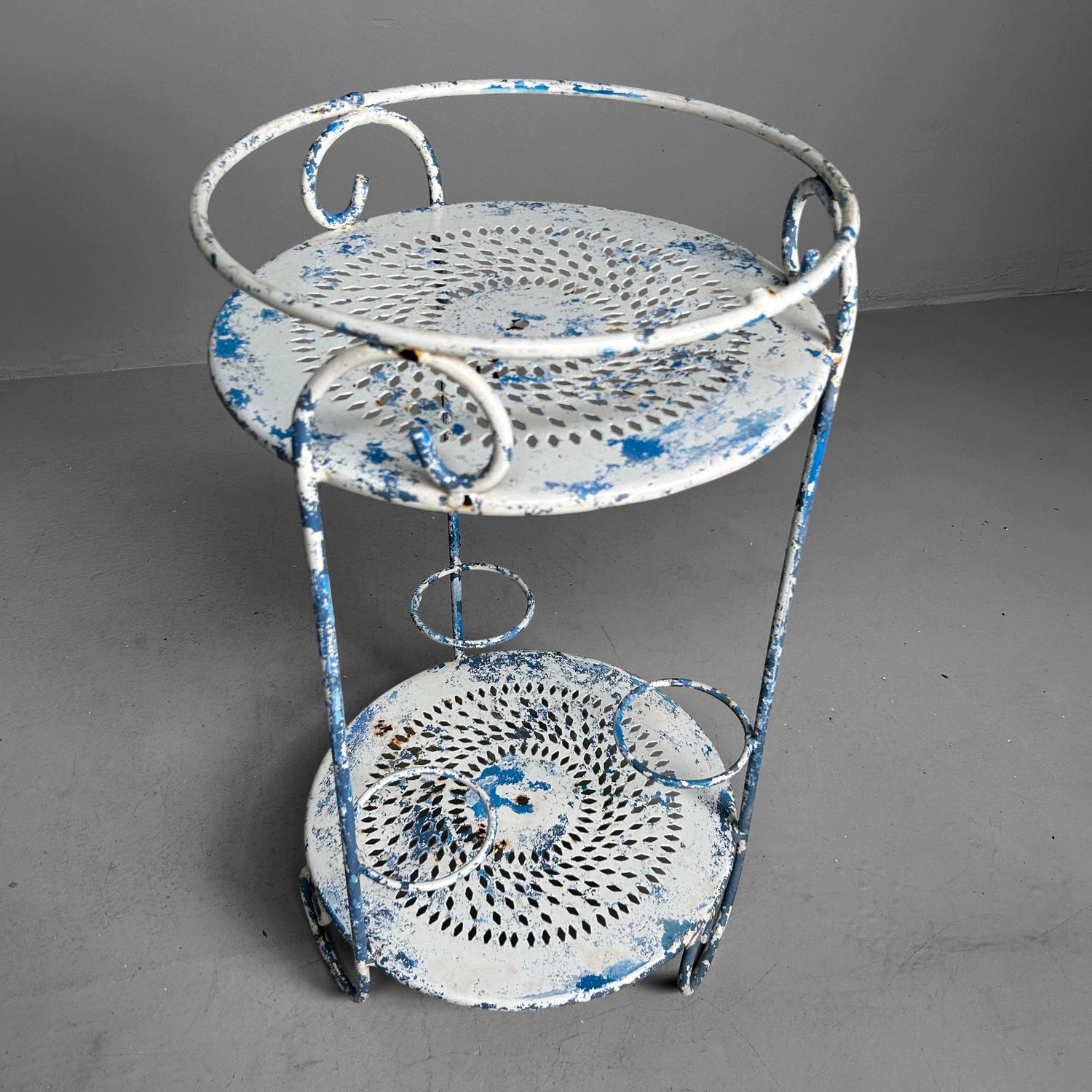 French Vintage Garden Set – 1950s/60s – 8 Chairs + Table + Side Table