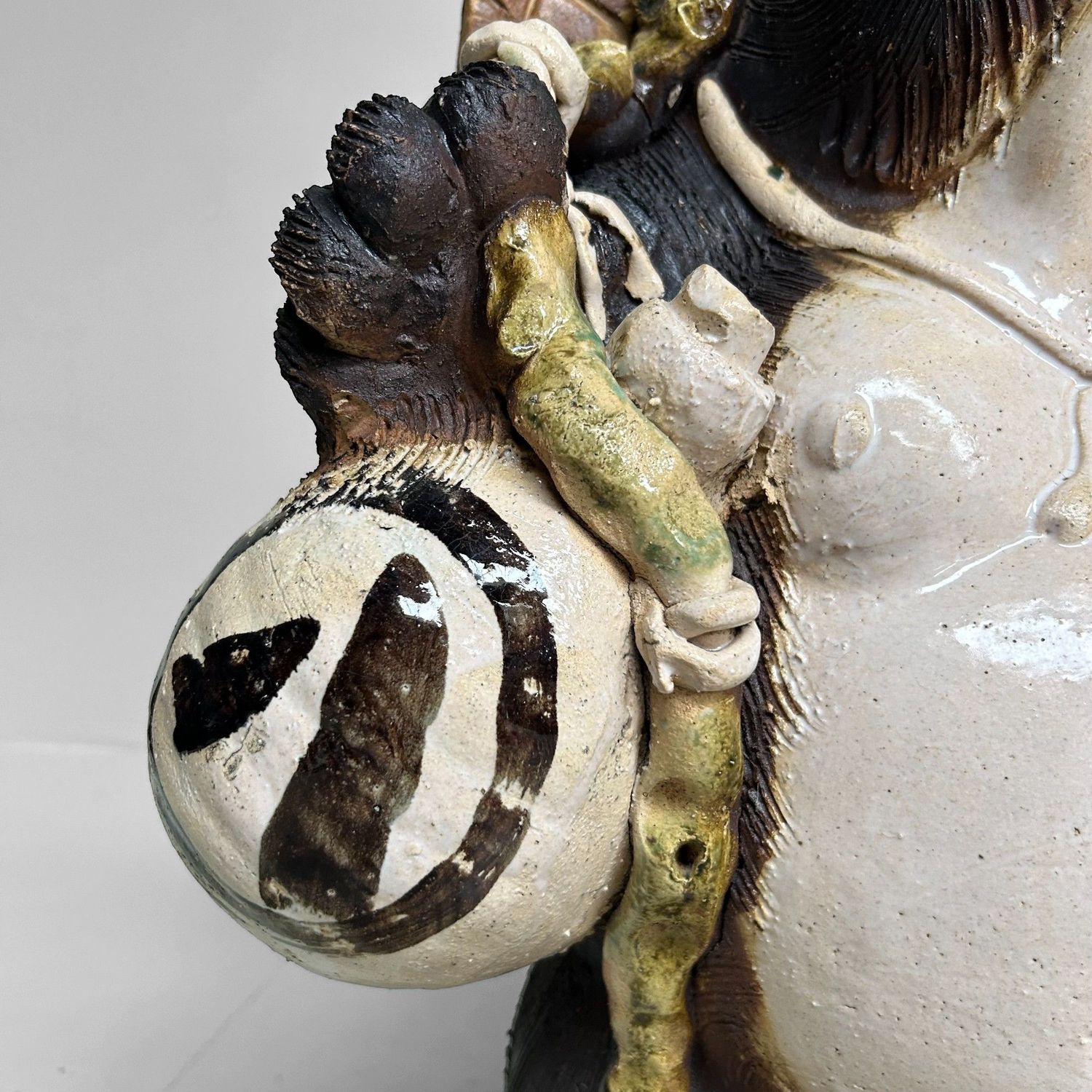 Vintage Japanse Tanuki van Shigaraki-keramiek – ca. 1960