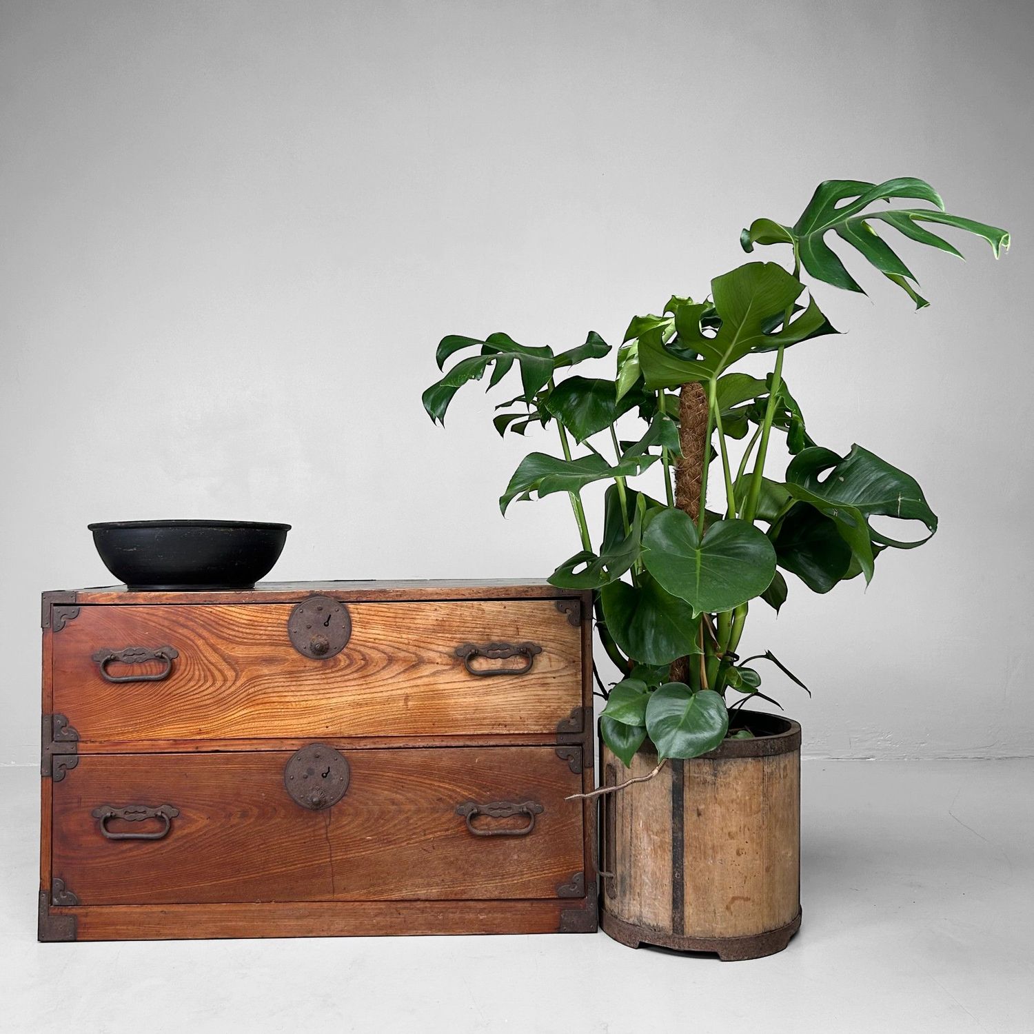 Traditional Japanese Kimono Tansu Chest of Drawers – circa 1900