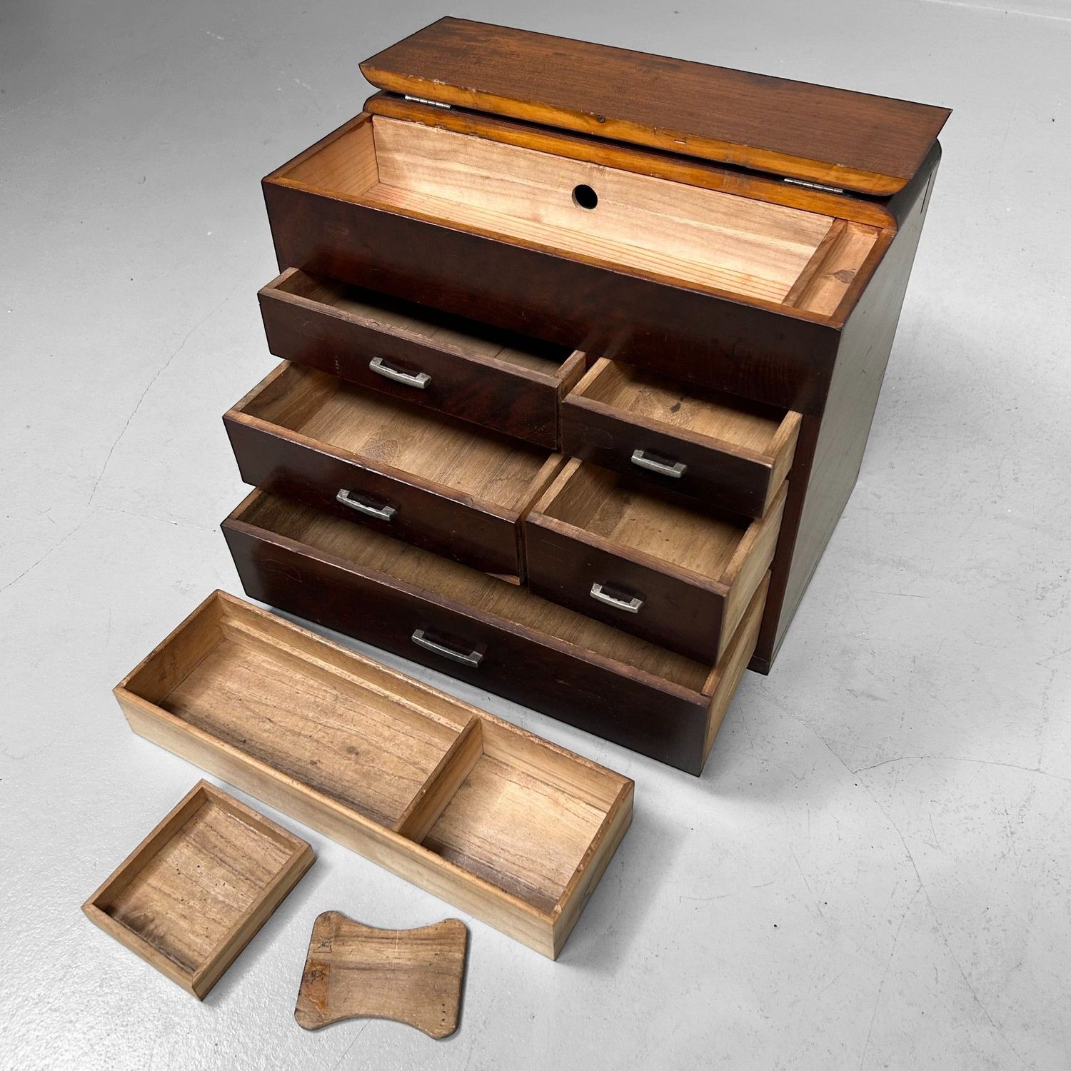 Vintage Japans Haribako Naaikastje met Verborgen Lade – Jaren ’40