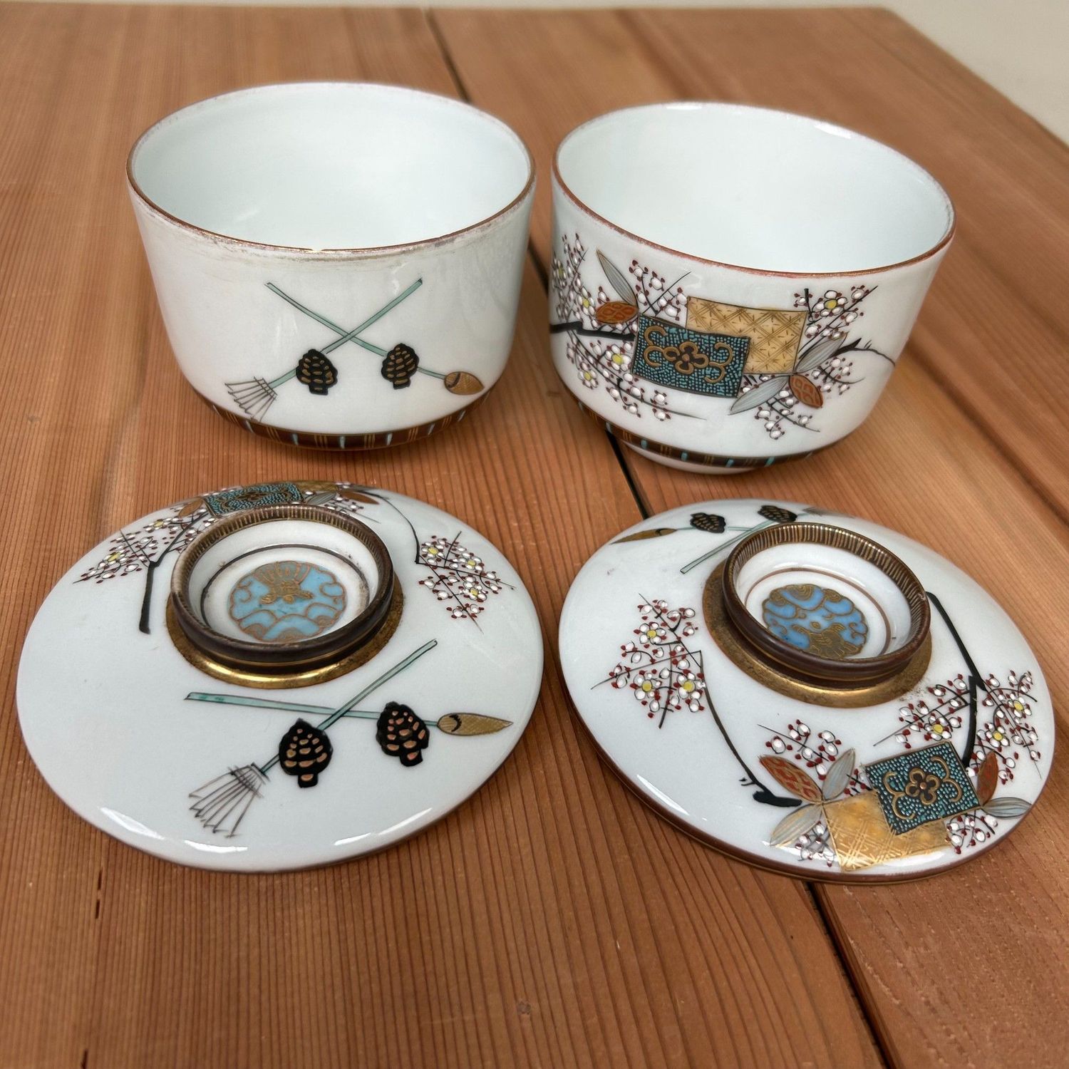 Vintage Kutani Porcelain Bowls with Lids – Hand-Painted, ca. 1930–1950 Vintage Kutani Porcelain Bowls with Lids – Hand-Painted, ca. 1930–1950
