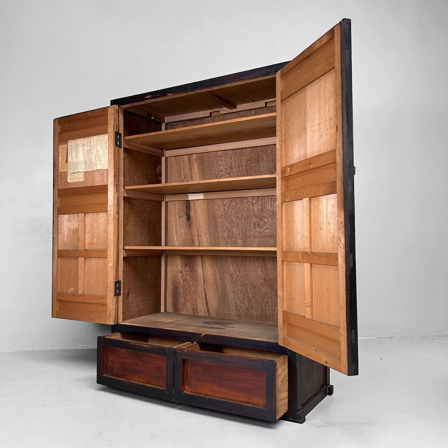 Unieke Japanse Archiefkast, Jaren '20.