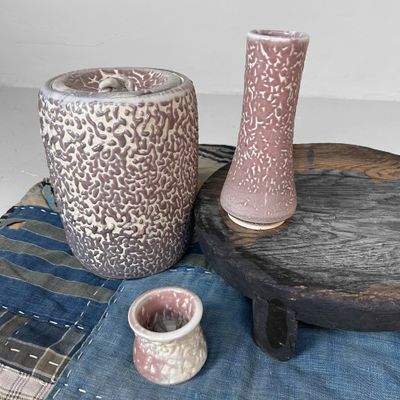 Japanese Tea Ceremony Set, Shiso-te Glaze (Mizusashi, Chabana Vase, Yobitsugi)
