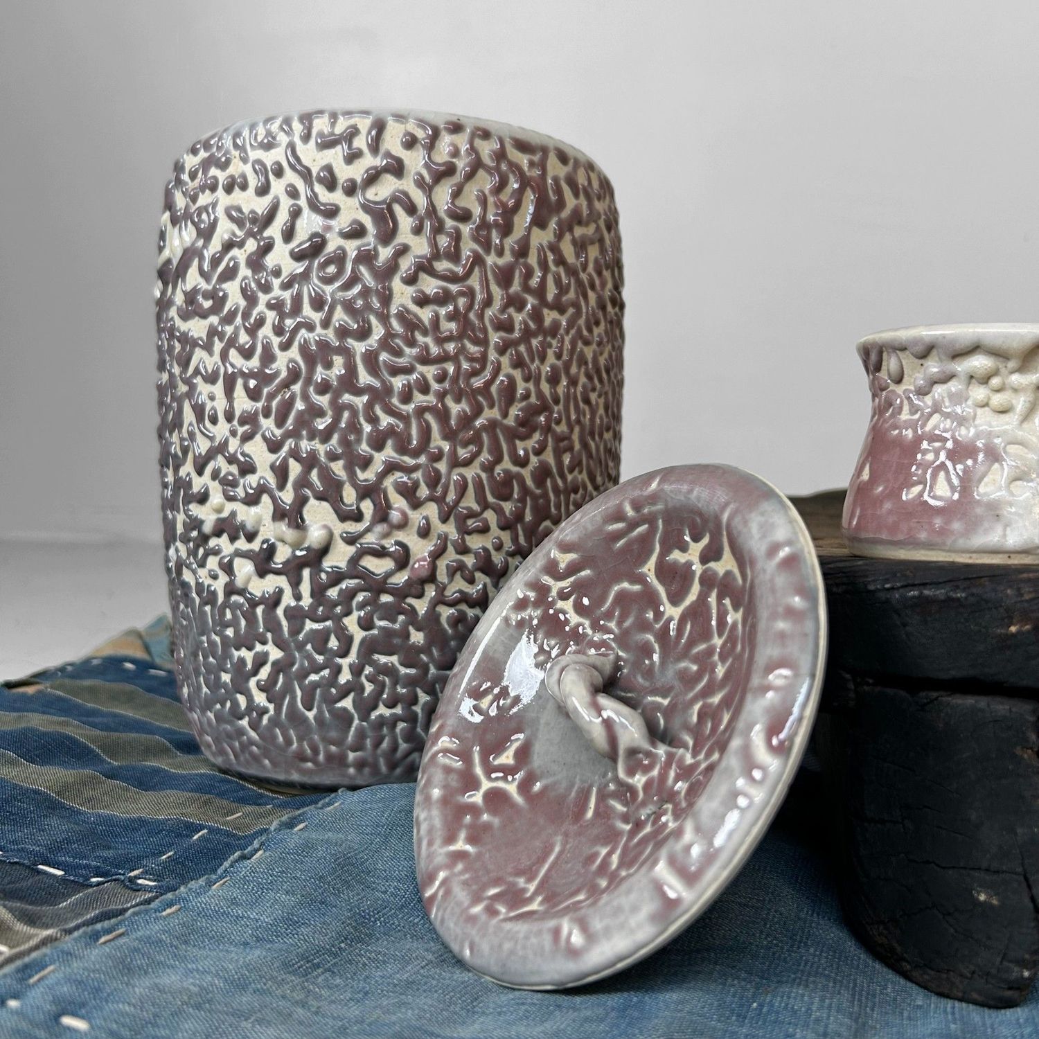 Japanse Theeceremonie Set, Shiso-te Glazuur (Mizusashi, Chabana, Yobitsugi)