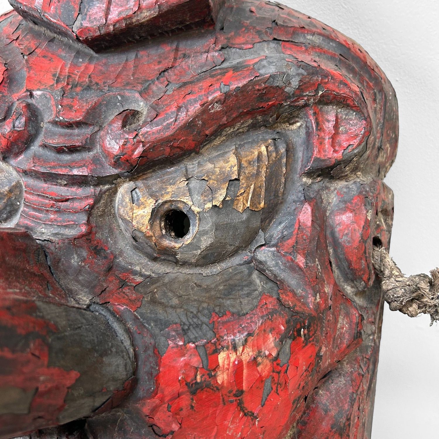 ​Authentiek Houten Tengu Masker, Japan