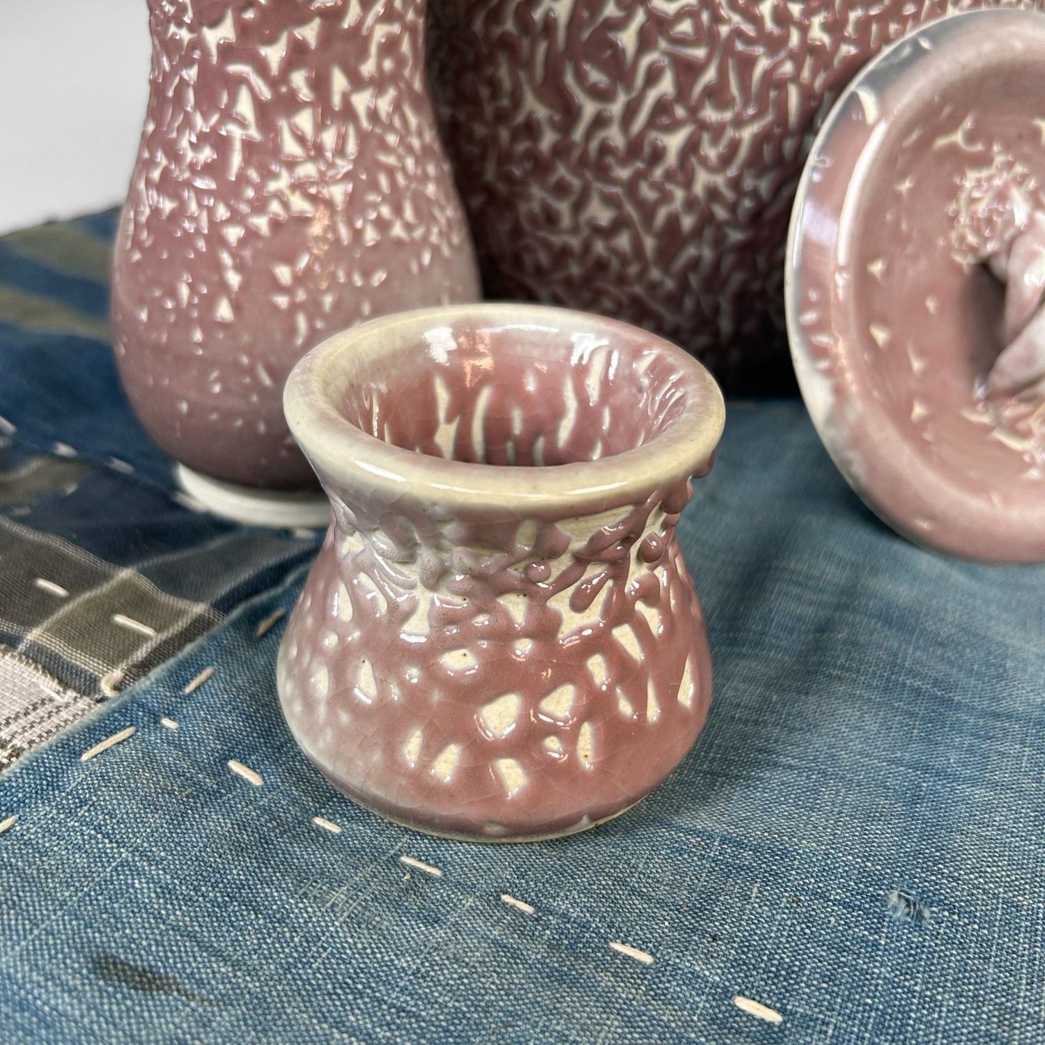 Japanese Tea Ceremony Set, Shiso-te Glaze (Mizusashi, Chabana Vase, Yobitsugi)