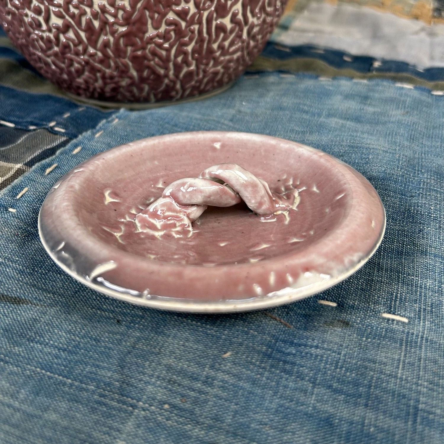 Japanese Tea Ceremony Set, Shiso-te Glaze (Mizusashi, Chabana Vase, Yobitsugi)