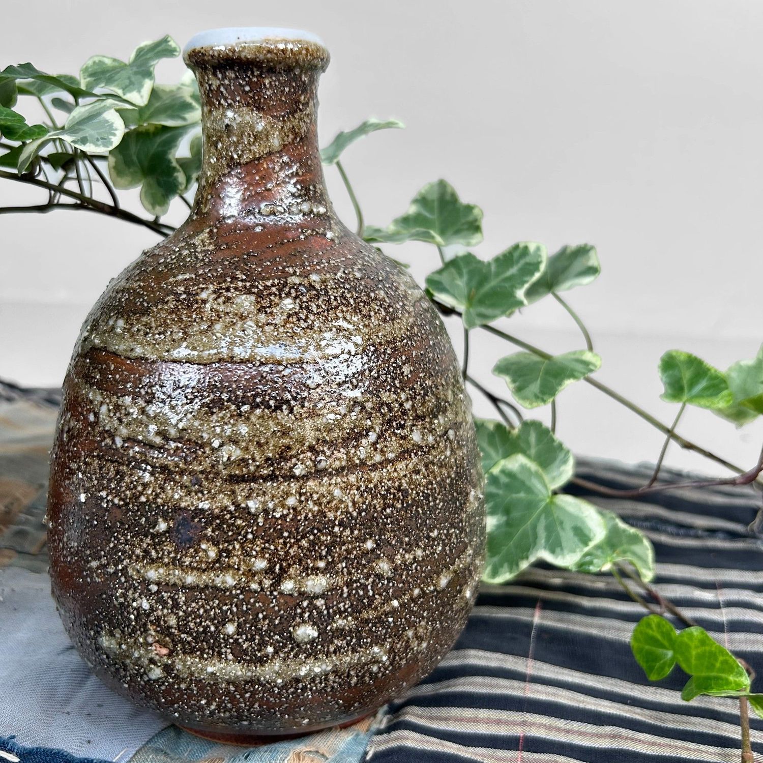 Vintage Japanese Shigaraki-yaki, Tokkuri - Ikebana Vase, 1980s