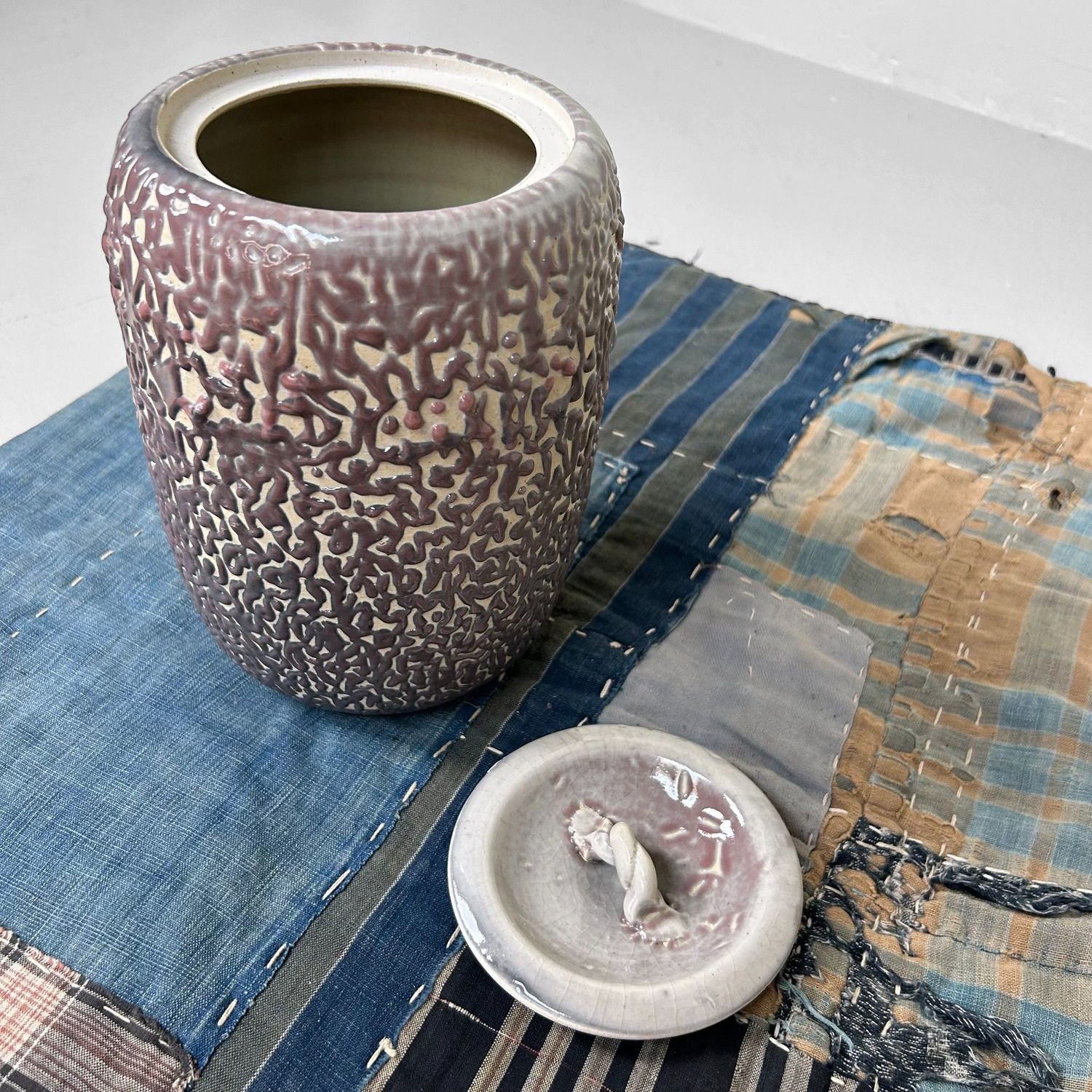 Japanese Tea Ceremony Set, Shiso-te Glaze by Noma Gazan, 1970s.