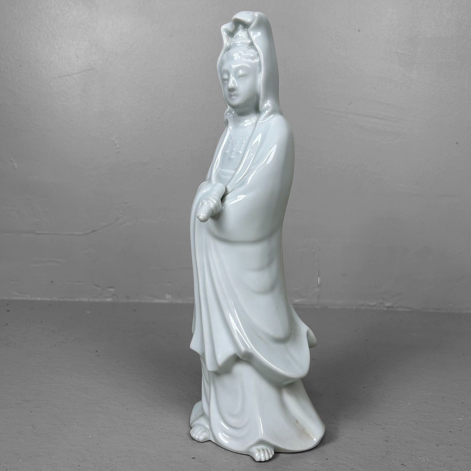 Byakue Kannon Figure, White Porcelain, Hōshi – Japan, ca. 1920
