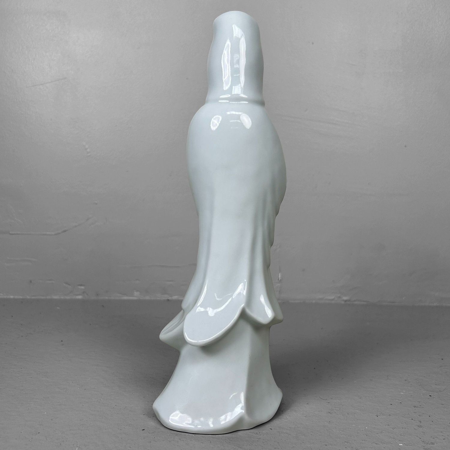 Byakue Kannon Figure, White Porcelain, Hōshi – Japan, ca. 1920