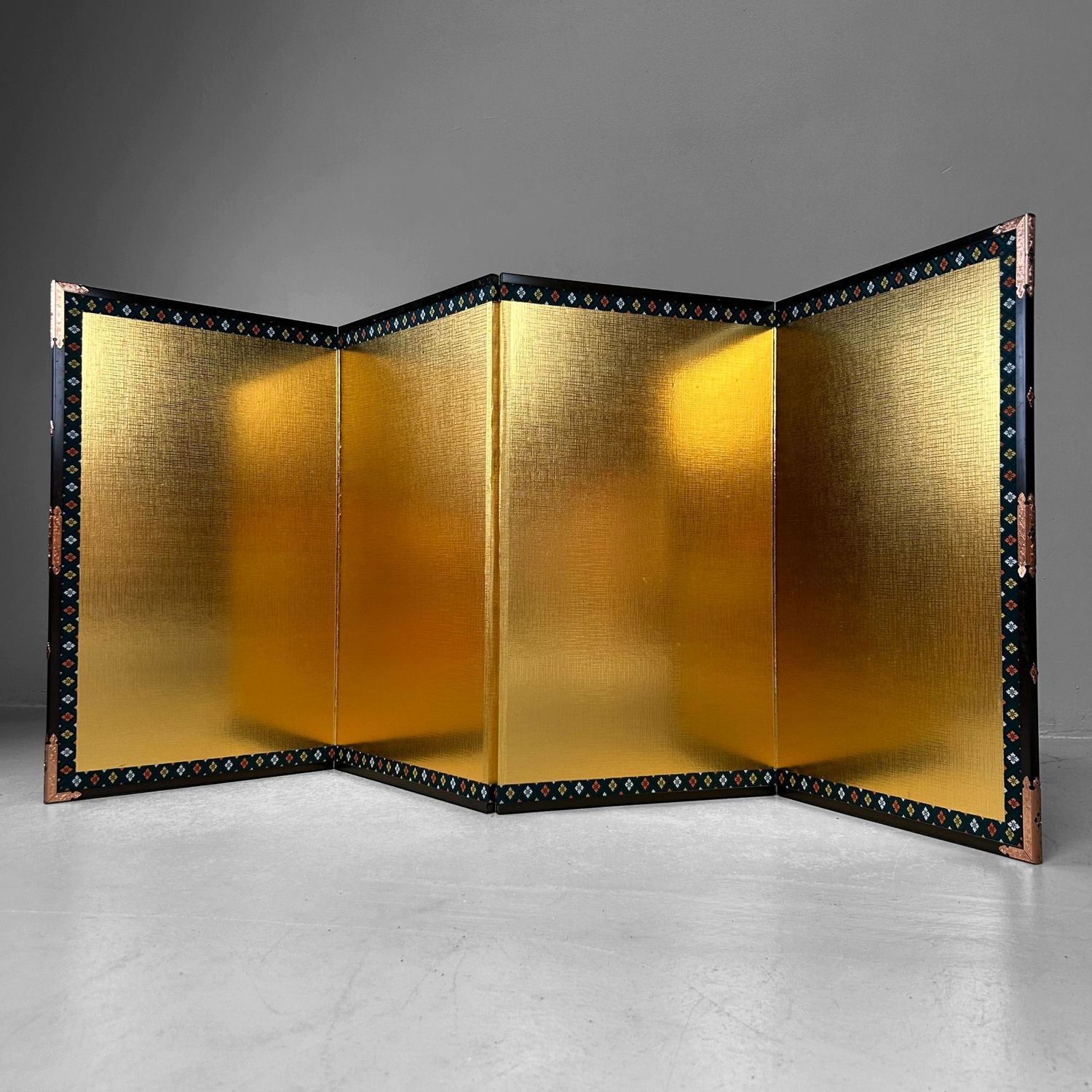 Small Japanese Byōbu Folding Screen – Gold-Colored, 1960s–70s