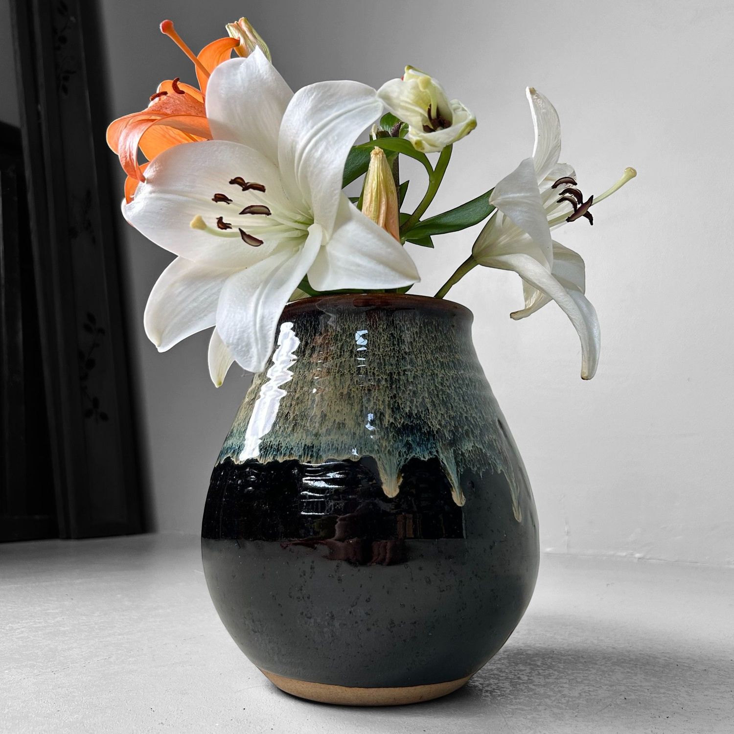 Unique Japanese Ikebana Flower Vase, Koishiwara-yaki, 1970s Unique Japanese Ikebana Flower Vase, Koishiwara-yaki, 1970s