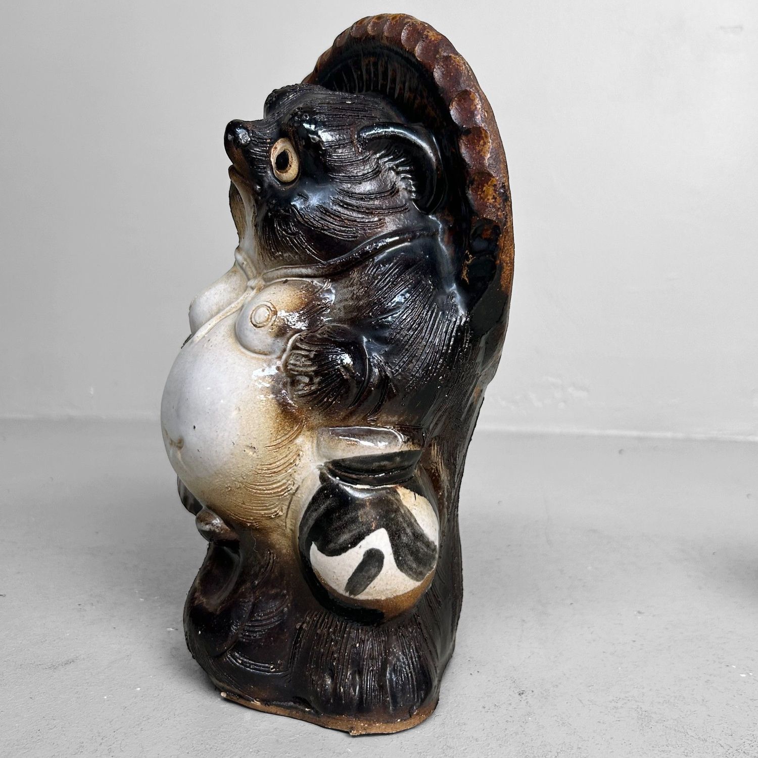 Decorative Tanuki Statue – Shigaraki Ware, ca. 1970, Japan