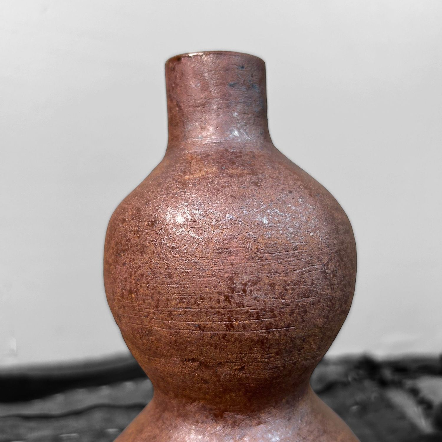 Japanese Double Gourd Vase, Bizen Yaki Ceramics, 1940.