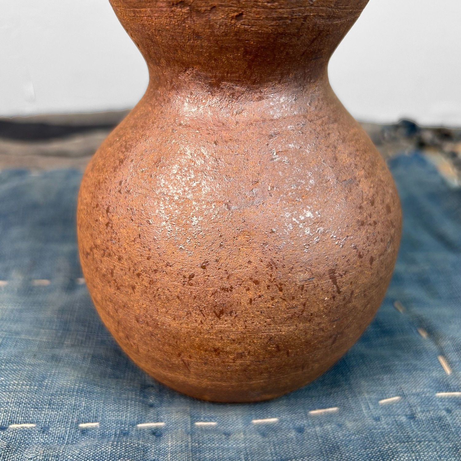 Japanese Double Gourd Vase, Bizen Yaki Ceramics, 1940.