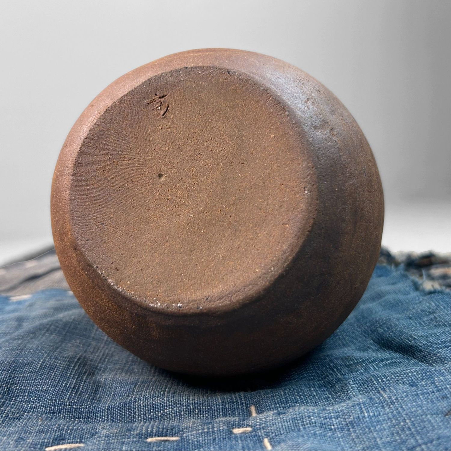 Japanese Double Gourd Vase, Bizen Yaki Ceramics, 1940.