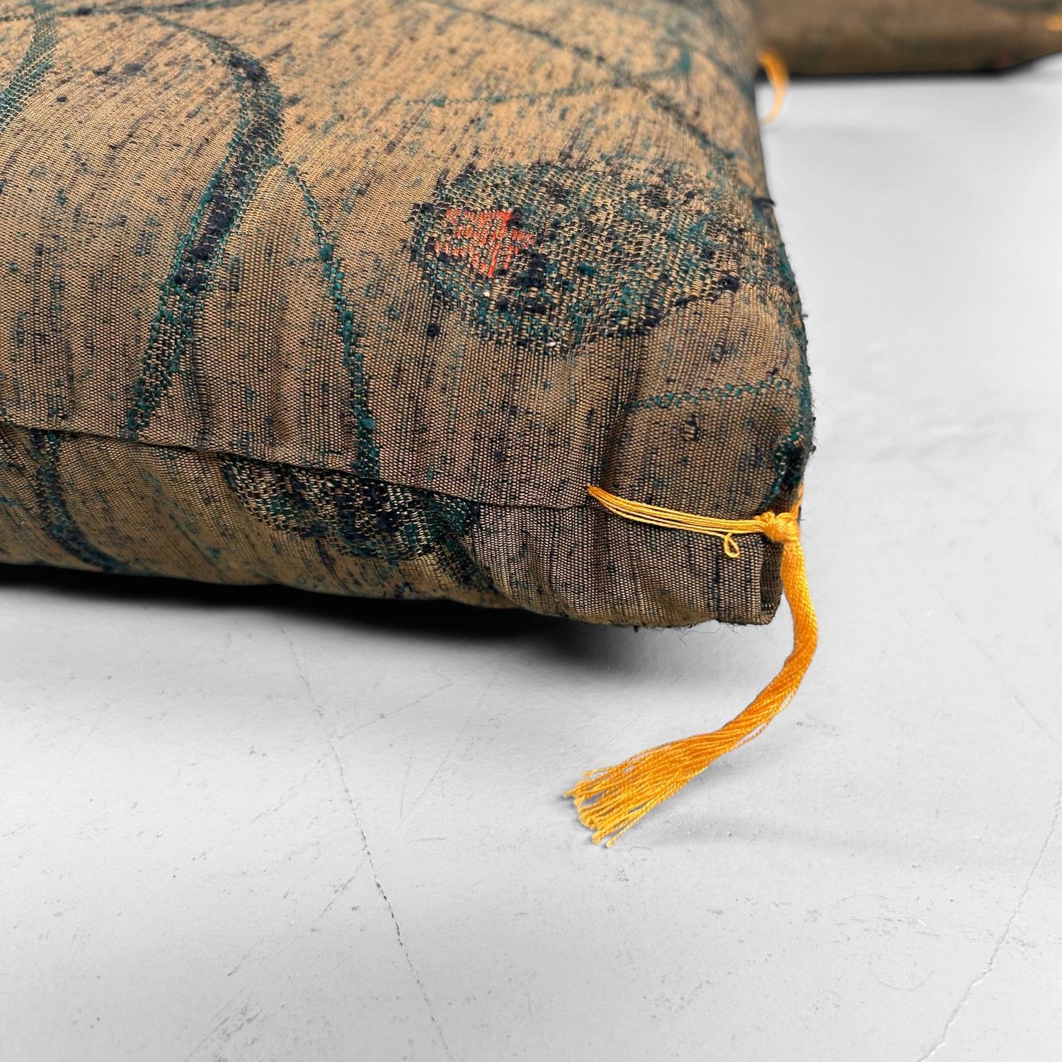 Set of 5 Luxurious Japanese Zabuton Floor Cushions – 1980s Vintage