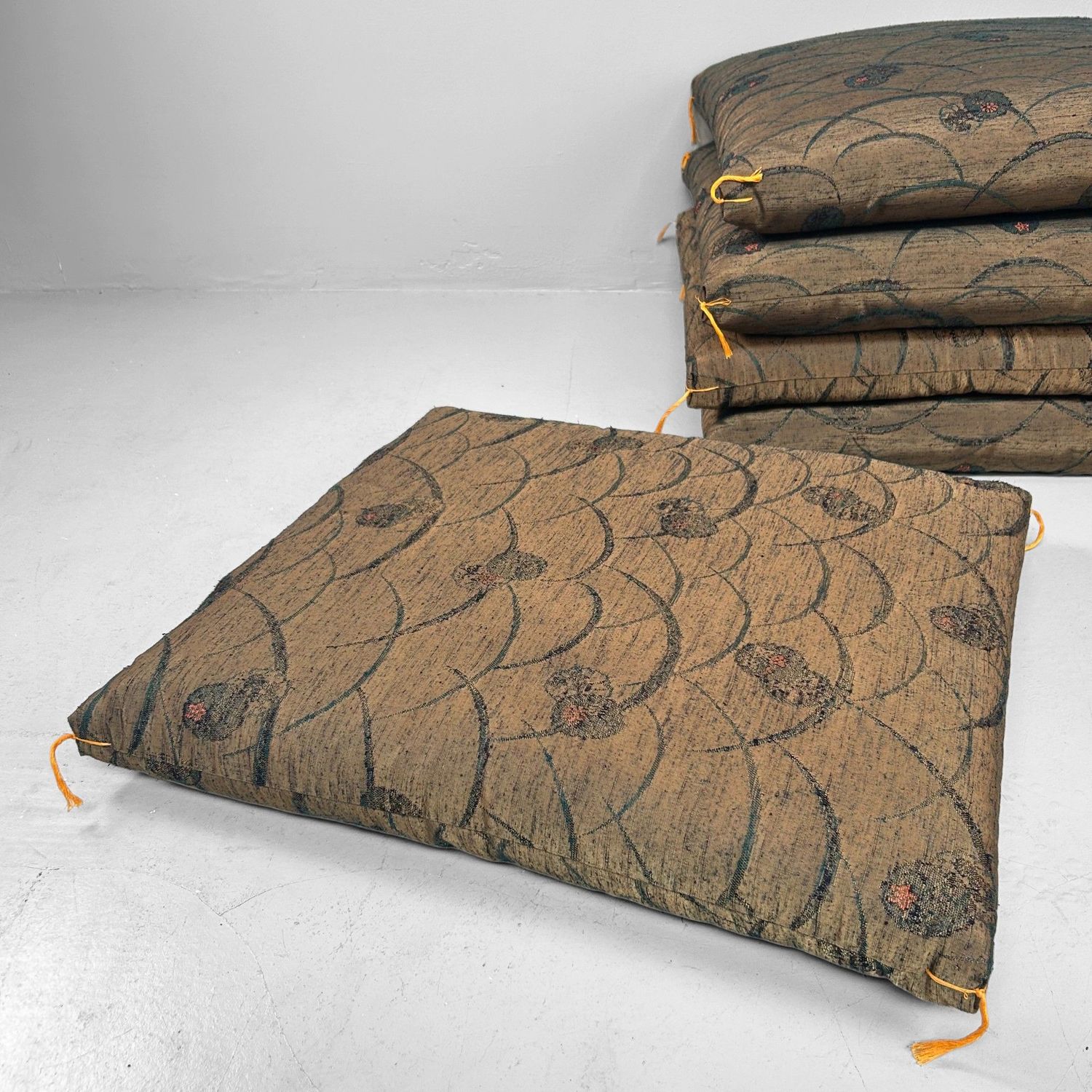 Set of 5 Luxurious Japanese Zabuton Floor Cushions – 1980s Vintage