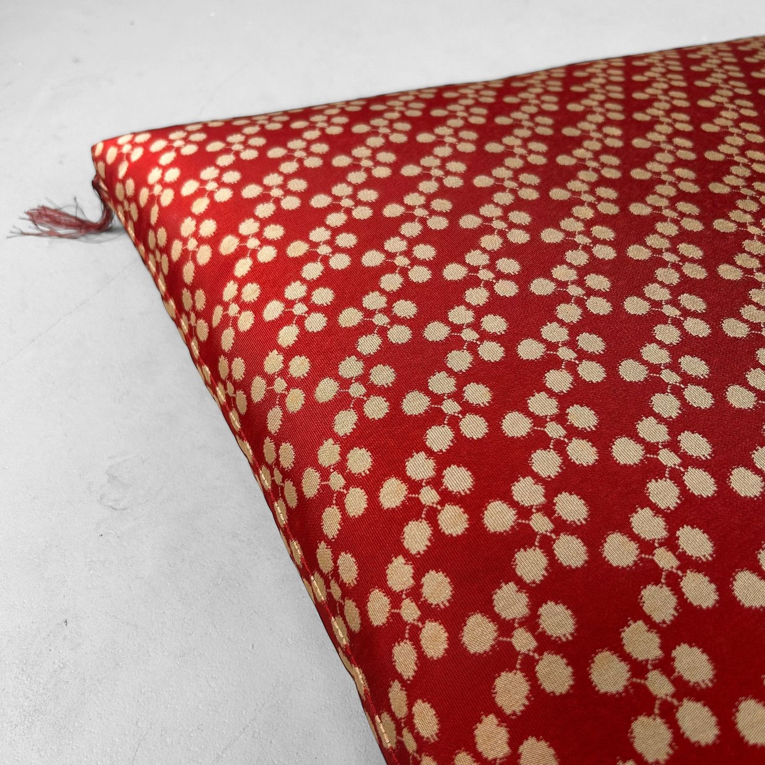 Set of 5 Luxurious Vintage Japanese Zabuton – 1970s Authentic Floor Cushions