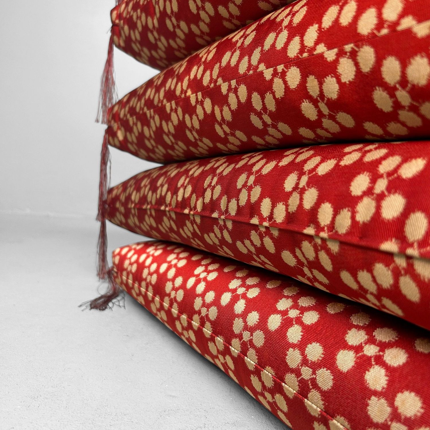 Set of 5 Luxurious Vintage Japanese Zabuton – 1970s Authentic Floor Cushions