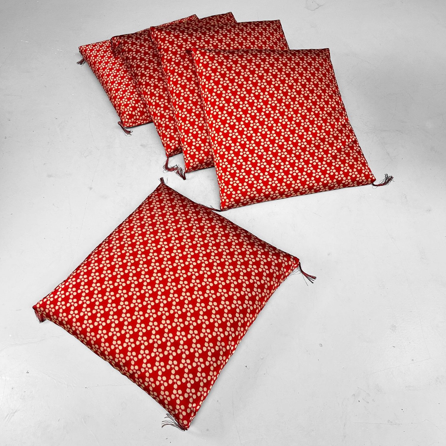 Set of 5 Luxurious Vintage Japanese Zabuton – 1970s Authentic Floor Cushions