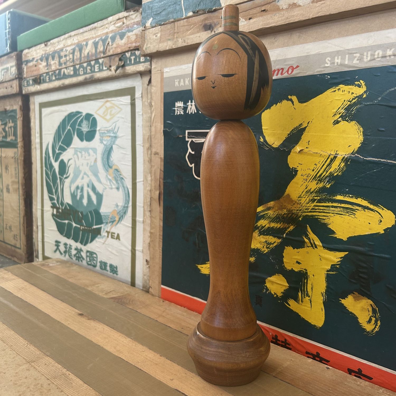 Vintage Kokeshi – “Goddess of Mercy” door Kato Kuen, 1960