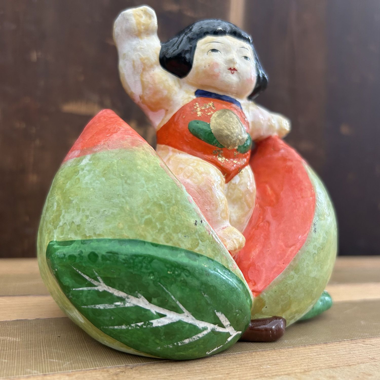Vintage Japanse 'Perzikjongen', Momotarō Beeldje, 1950s