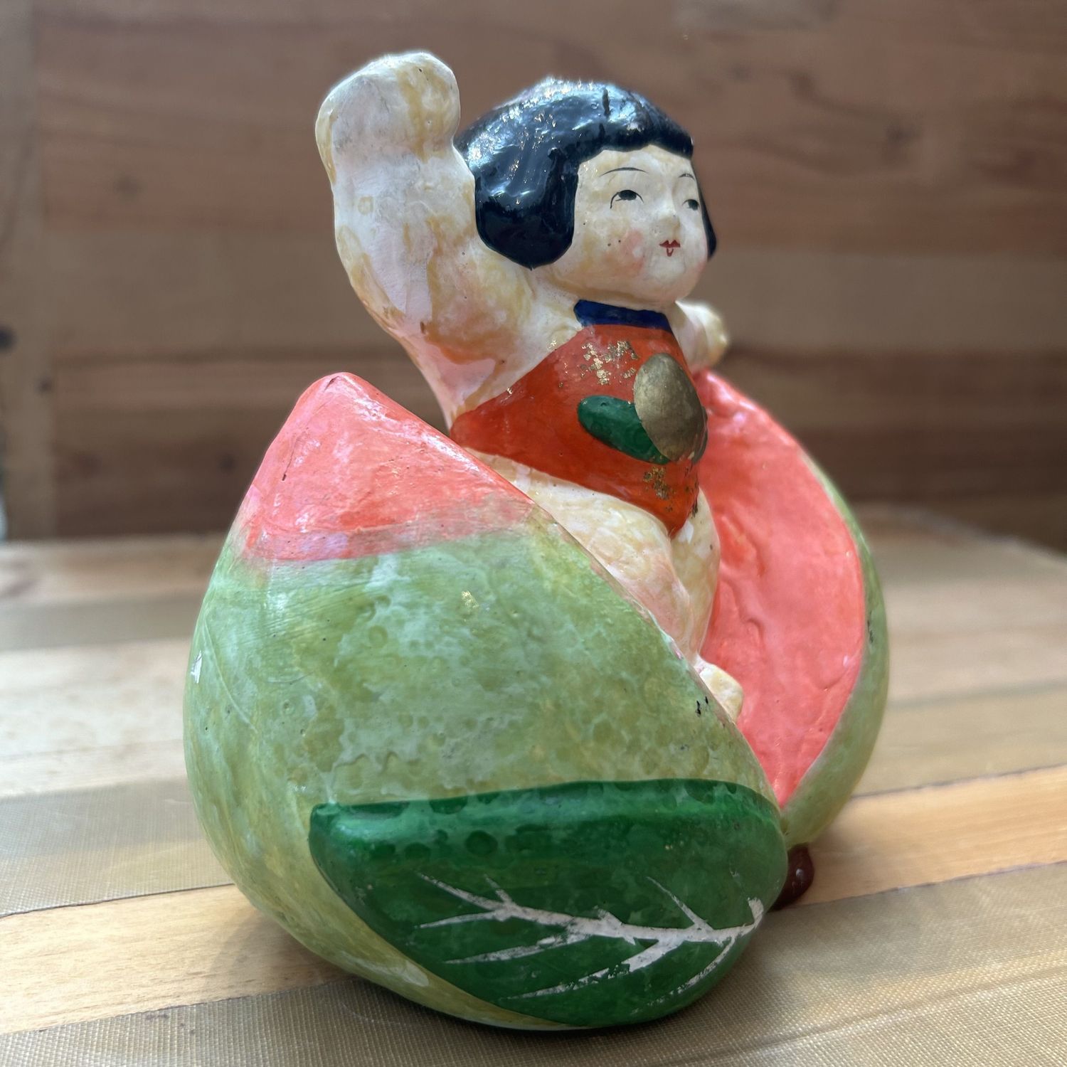 Vintage Japanse 'Perzikjongen', Momotarō Beeldje, 1950s