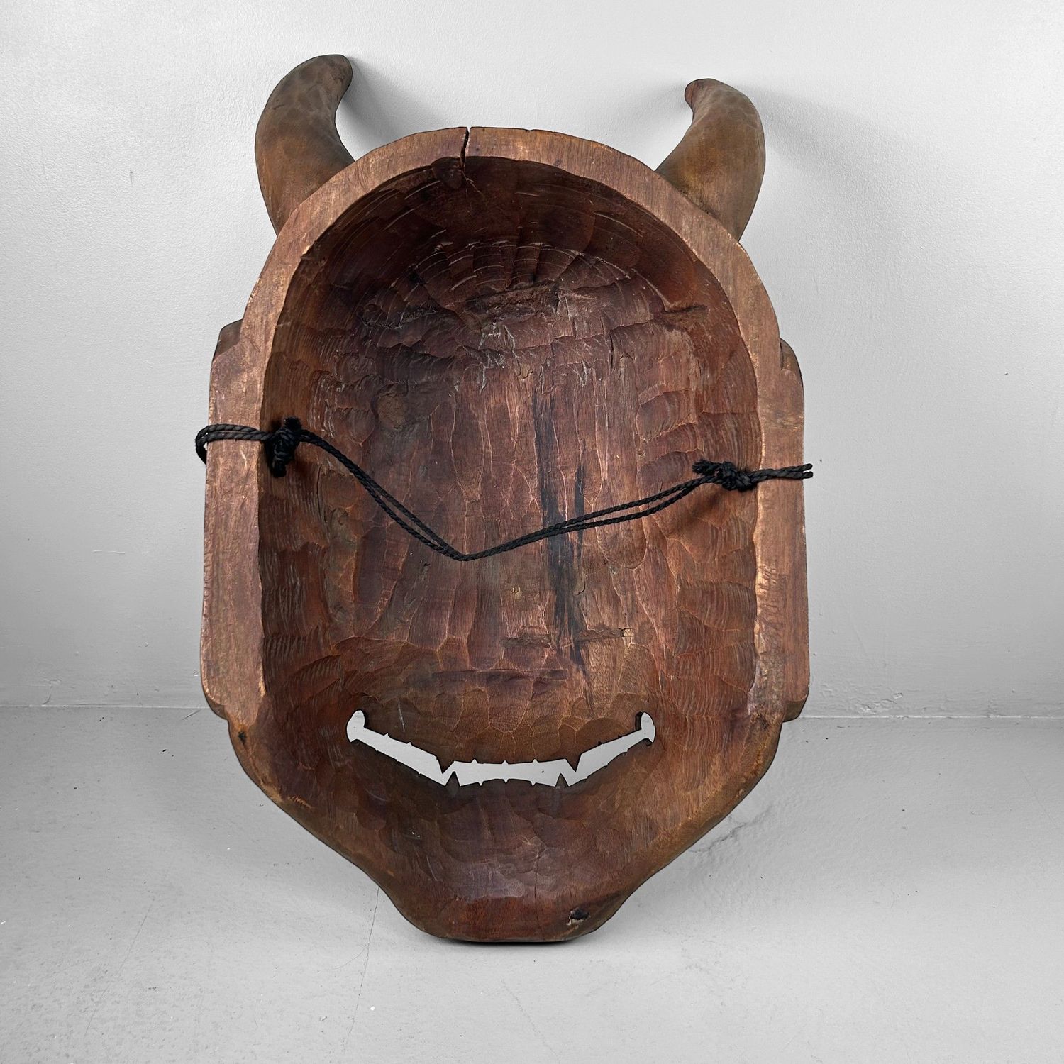 Groot Japans Houten Hannya-masker, jaren 50
