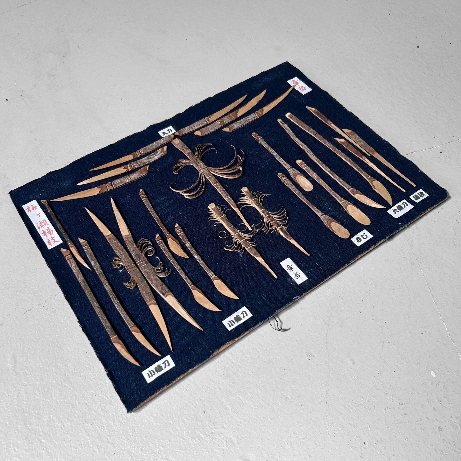 Rare ‘Ujo Yōji’ Japanese Toothpicks & Spoons – 1960s Display