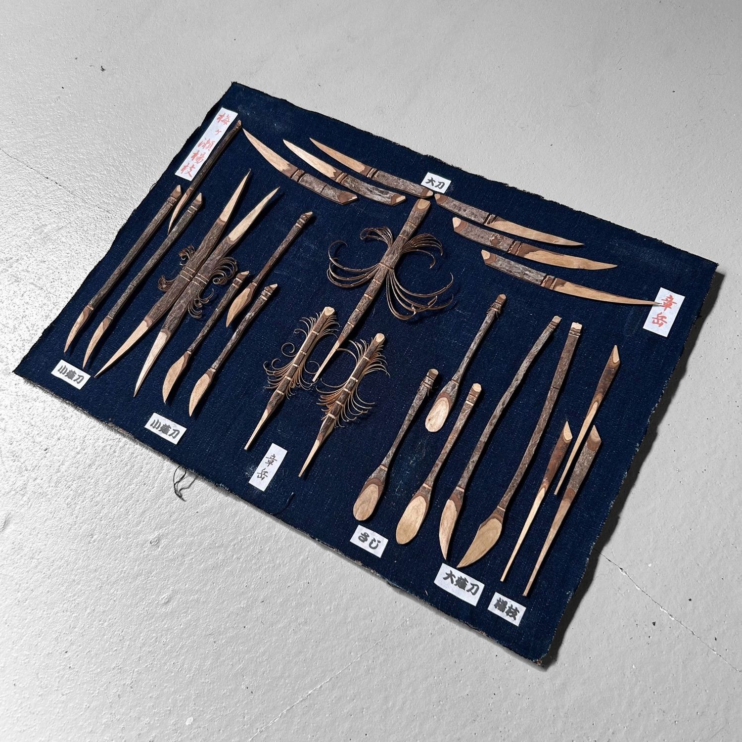 Rare ‘Ujo Yōji’ Japanese Toothpicks & Spoons – 1960s Display