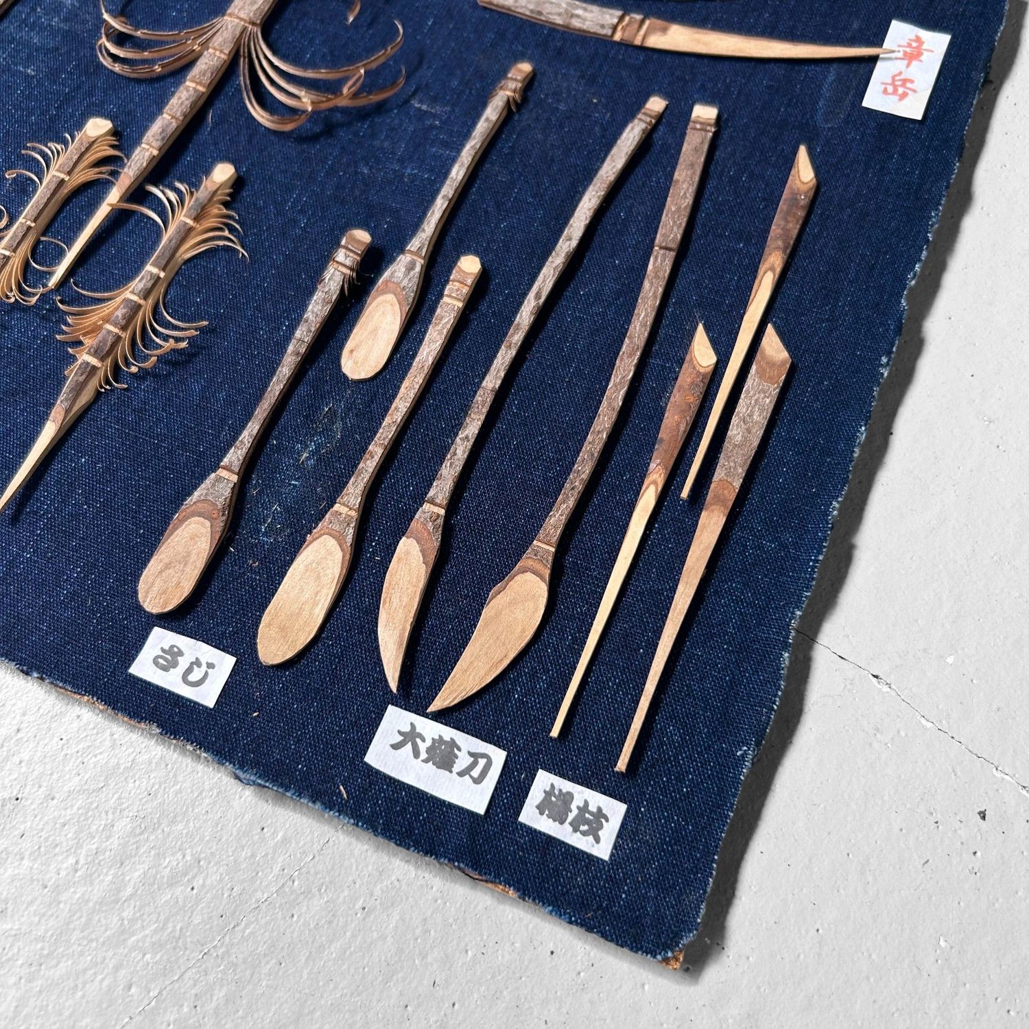 Rare ‘Ujo Yōji’ Japanese Toothpicks & Spoons – 1960s Display
